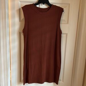 A new day, Sleeveless Brown Dress
